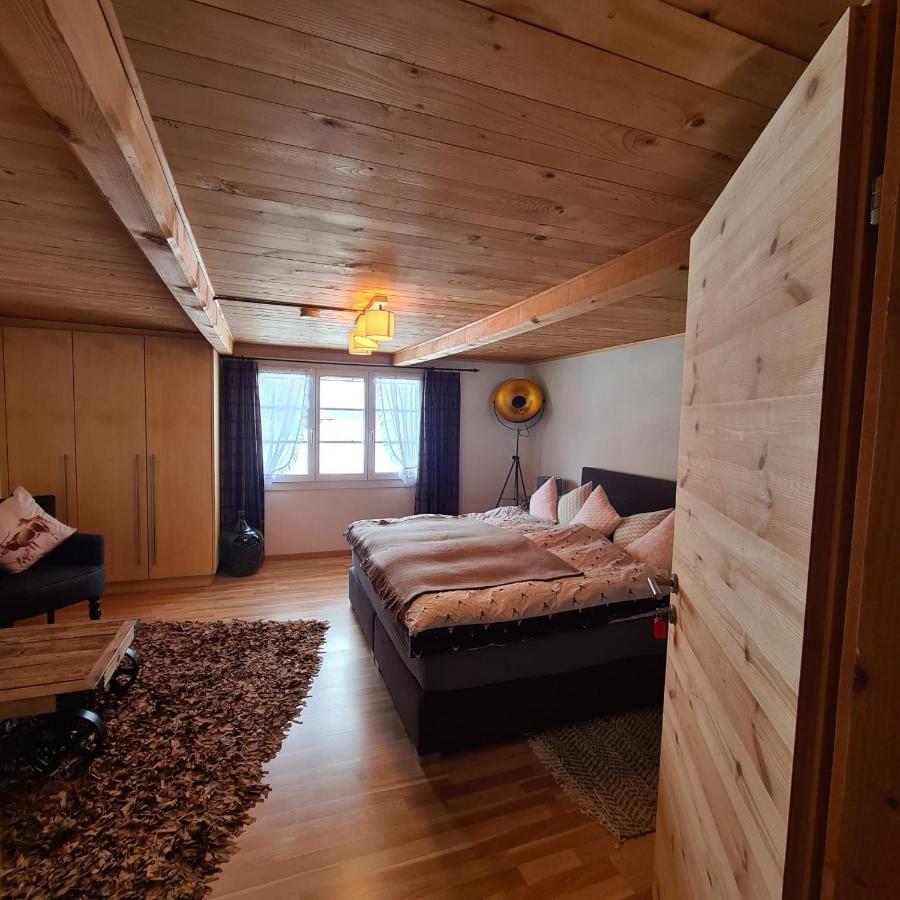 Chesa Prema Bed & Breakfast - Restaurant ดิเซนทิส ภายนอก รูปภาพ